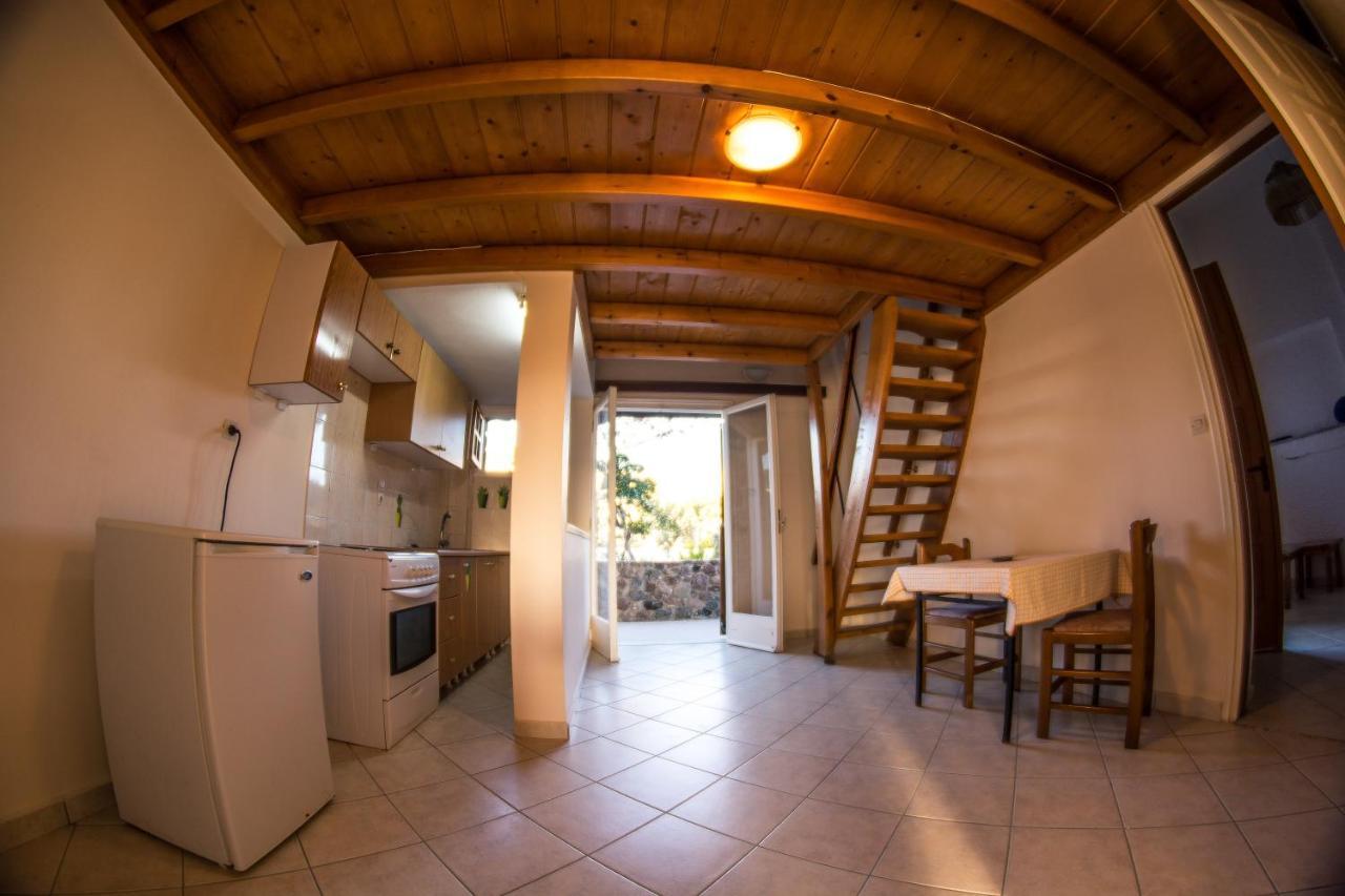 Vagia Beach Apartments, Aegina Island Стая снимка